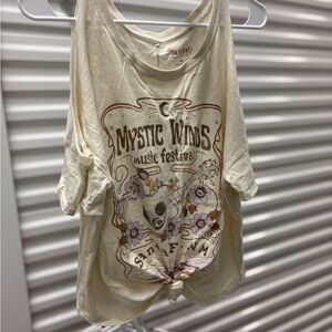 Shyanne Mystic Winds Cream Graphic Tee